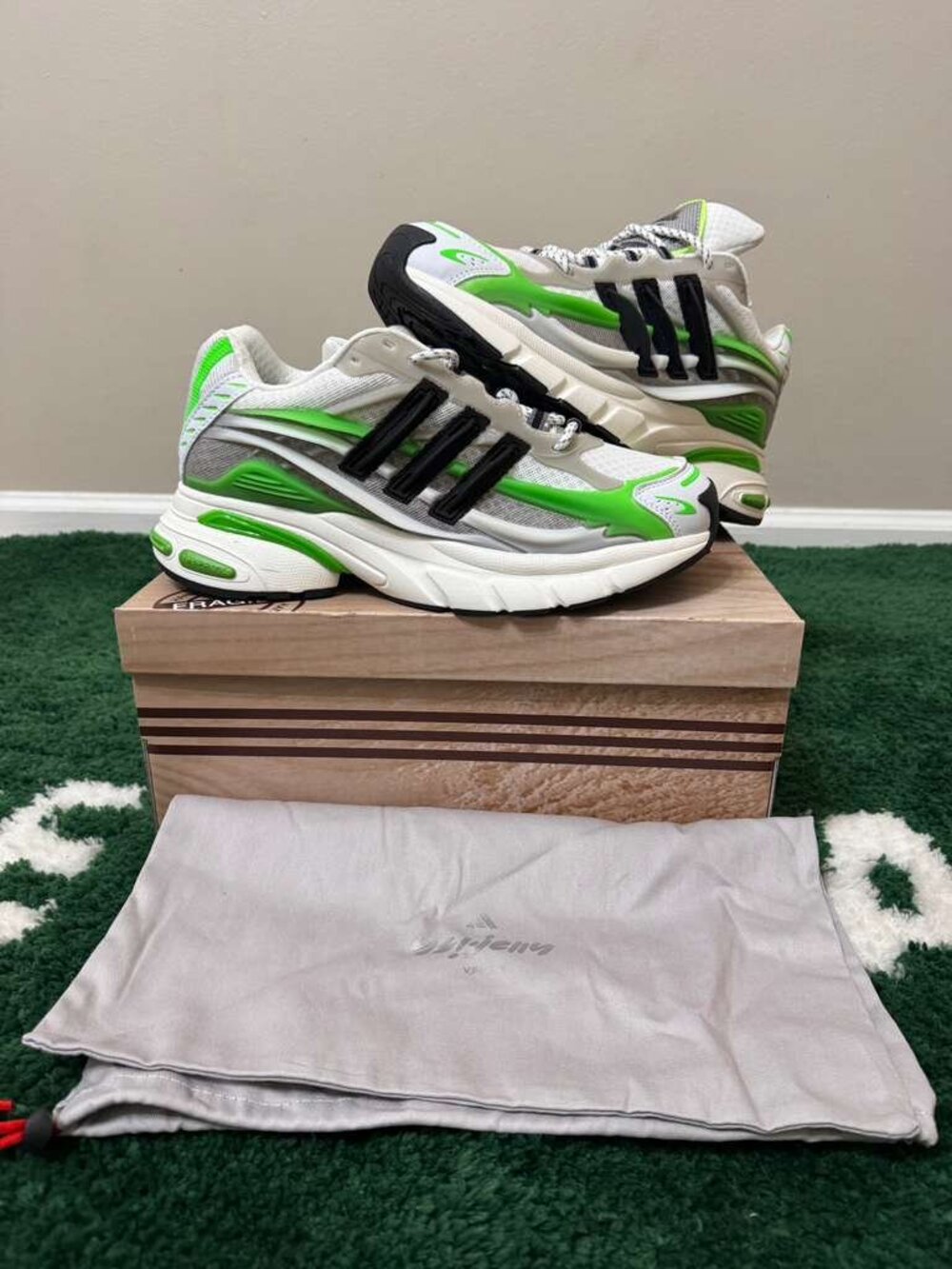 Men's Athletic Sneakers — White & Green Performance Trainer